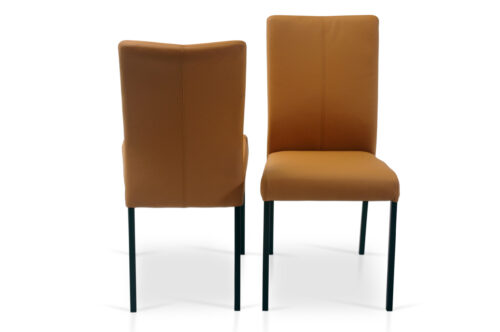 Carla 01 – bardzo wygodne krzesła z wysokim oparciem na czarnych nogach