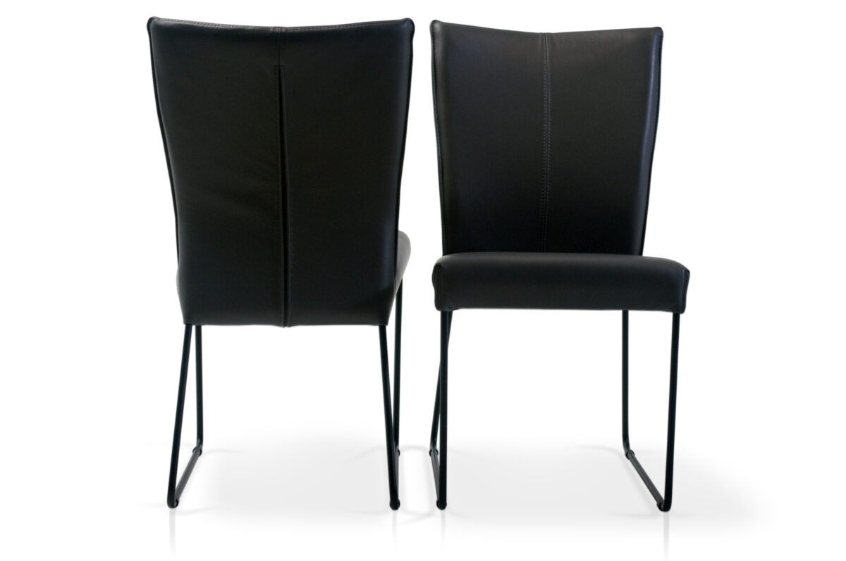 Krzesło Salamandra 1 – na metalowych czarnych płozach