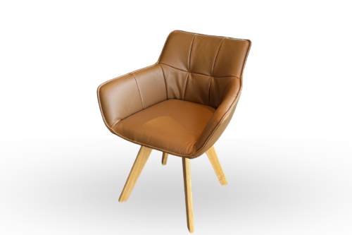 Krzesło TC K-15 – naturalna brązowa skóra naturalna na dębowych nogach