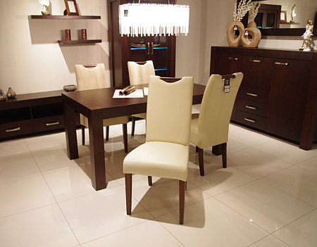 Kcomfort białe krzesło drewniane tapicerowane skórą