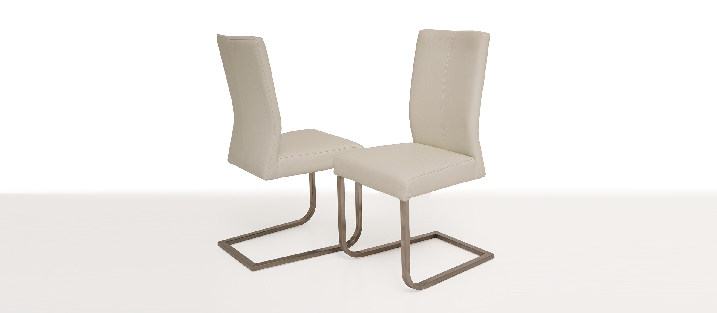 Skip3 dwa krzesła metalowe na płozie do nowoczesnego salonu jadalni