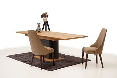 Paris aranżacja inspiracja stół krzesła do nowoczesnego salonu