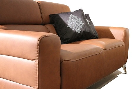 Nowoczesna sofa ze skóry z relaksem