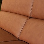 Wygodna sofa ze skóry z relaksem