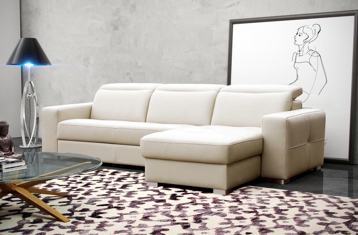 Drift - elegancki biały narożnik skórzany z wygodnym spaniem, idealny do nowoczesnego salonu, siedzisko pikowane, metalowe nogi, regulowane zagłówki