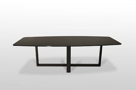 Duży stół z nierozkładanym, matowym, czarnym blatem ze spieku kwarcowego Laminam, na metalowej czarnej ramie