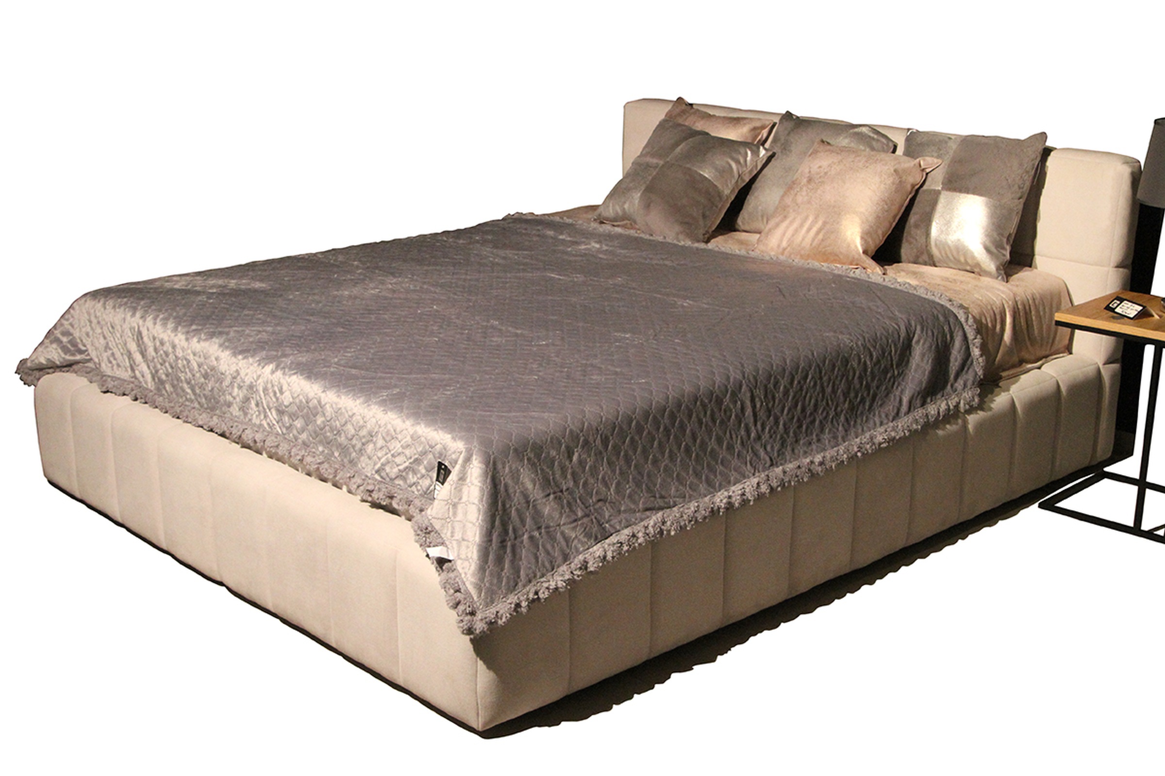 łóżko tapicerowane z pojemnikiem 02