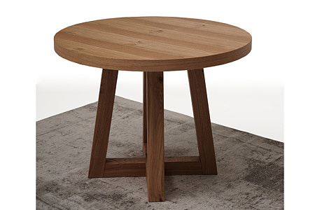 Okrągły drewniany stół