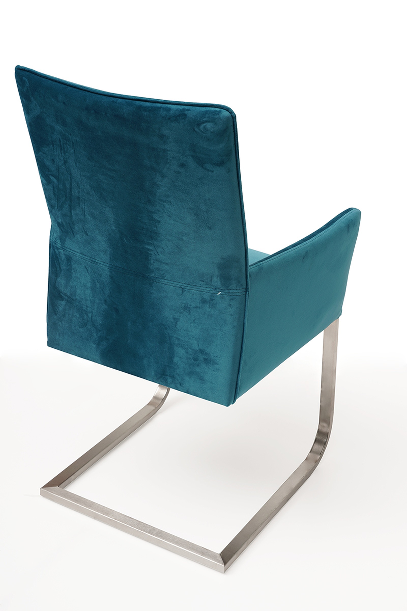 Tapicerowane krzesło z metalowymi płozami z podłokietikami 04