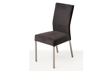 Wygodne tapicerowane krzesło z metalowymi nogami