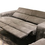 Szara sofa z funkcją relaks - sterowany elektrycznie