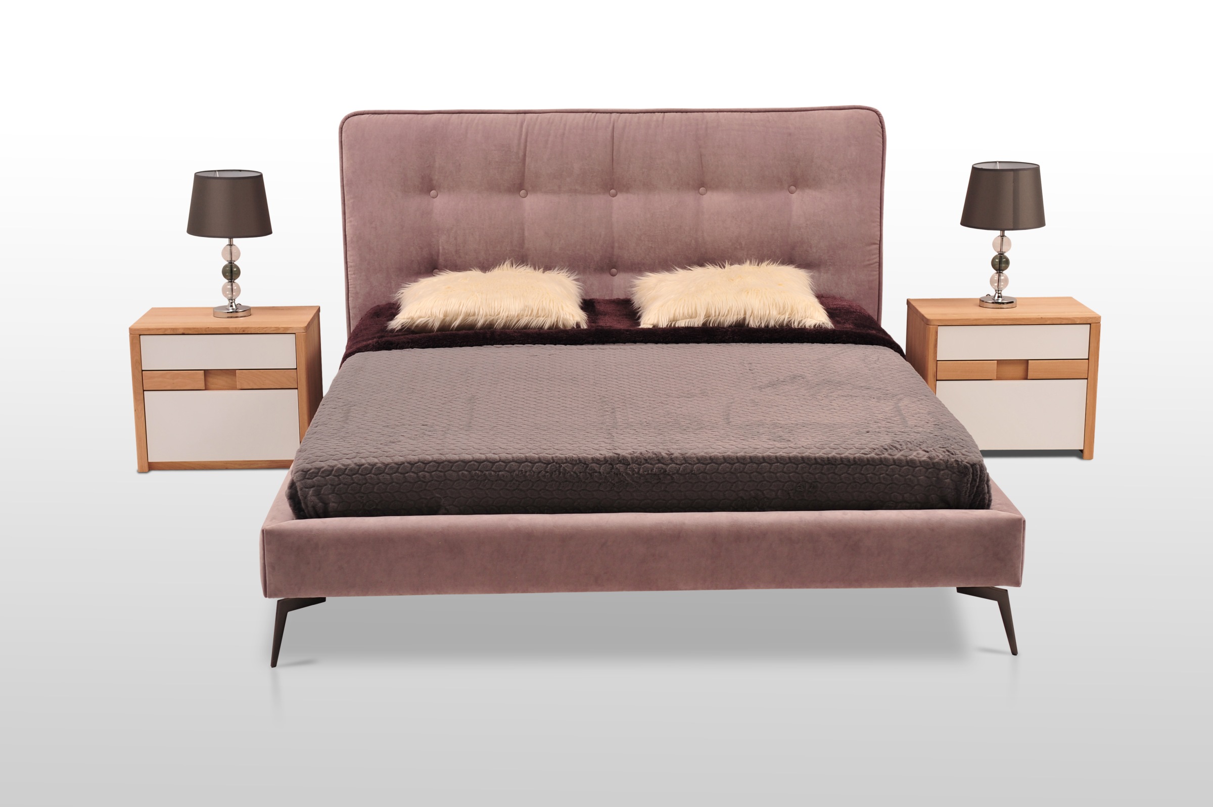Nowoczesne łóżko na wysokich metalowych nogach nowe wzornictwo nowoczesna sypialnia
