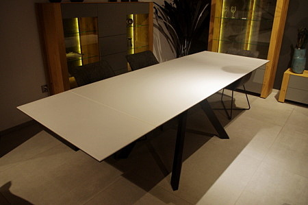 Stół z blatem spiekowym biały
